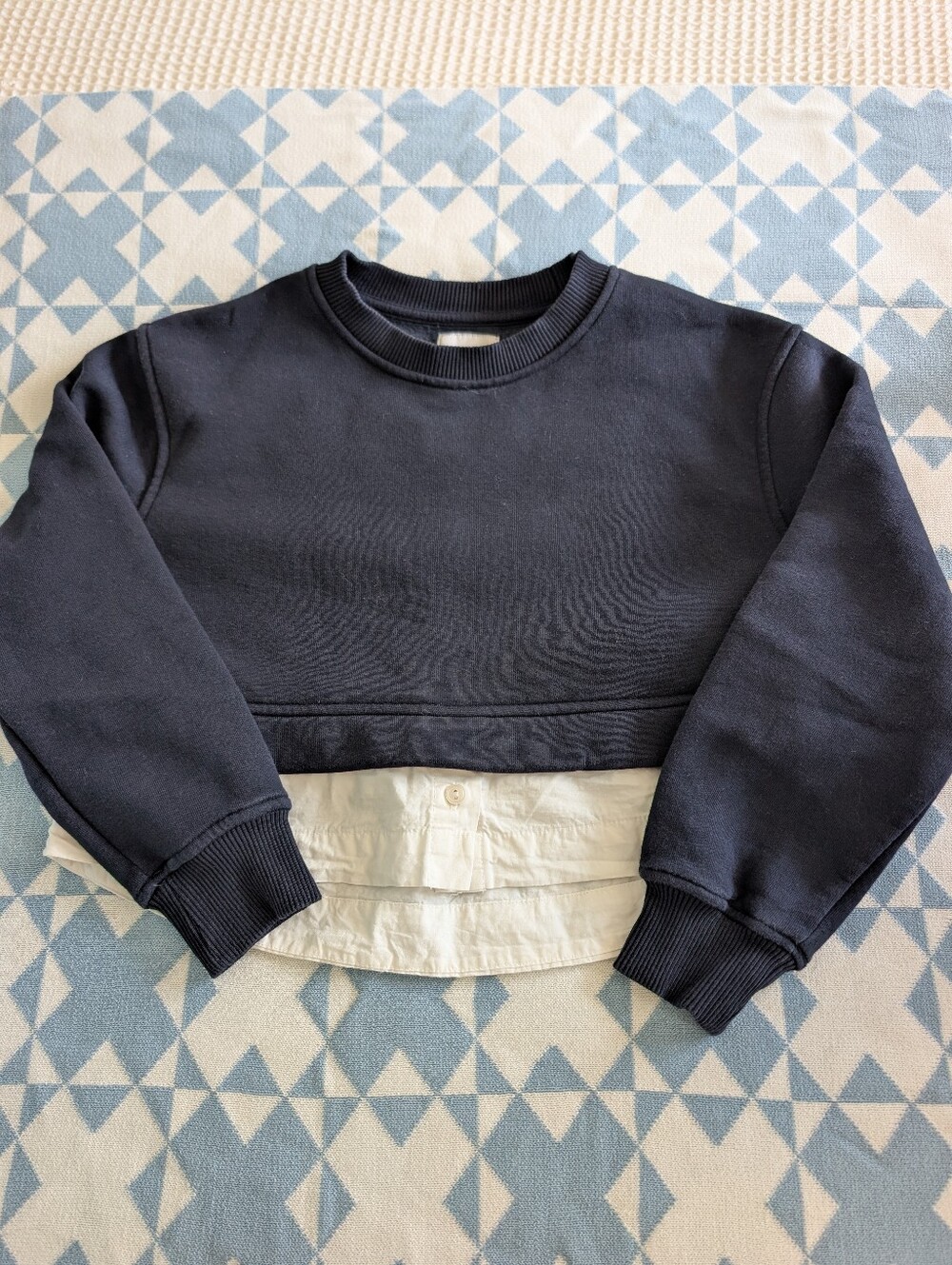 Zara Girls Crewneck Sweatshirt Faux Buttondown Hem Size 8-9